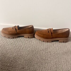 Wonderly Tan Loafers